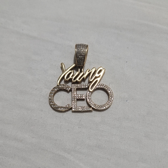 10k gold pendant with real diamonds - Picture 5 of 7